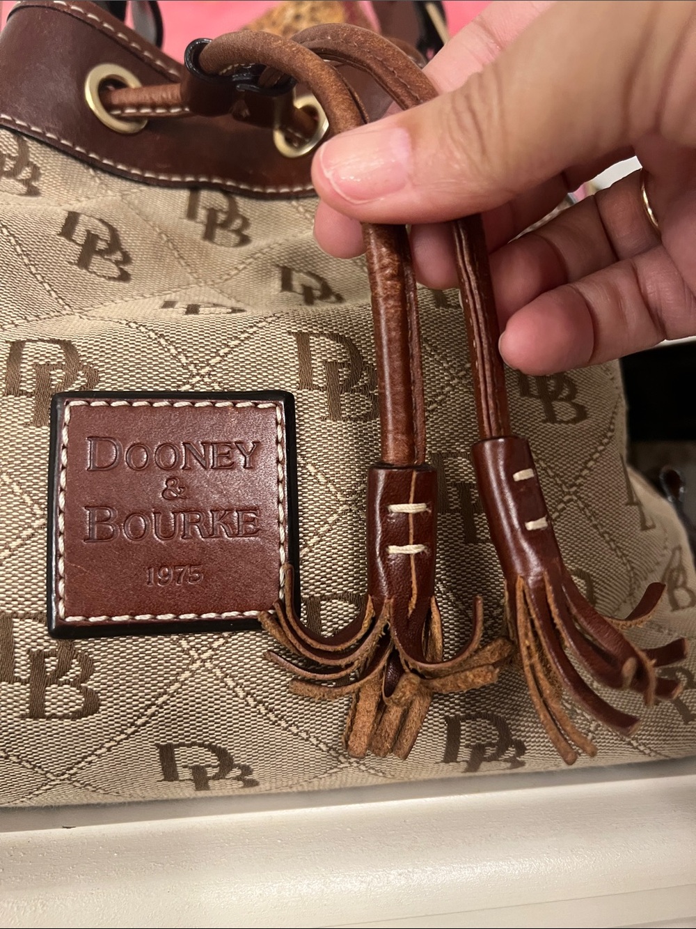 Dooney & Bourke Tan Brown Logo Quilted Drawstring Bucket Bag with Wallet & Pouch - Picture 7 of 16